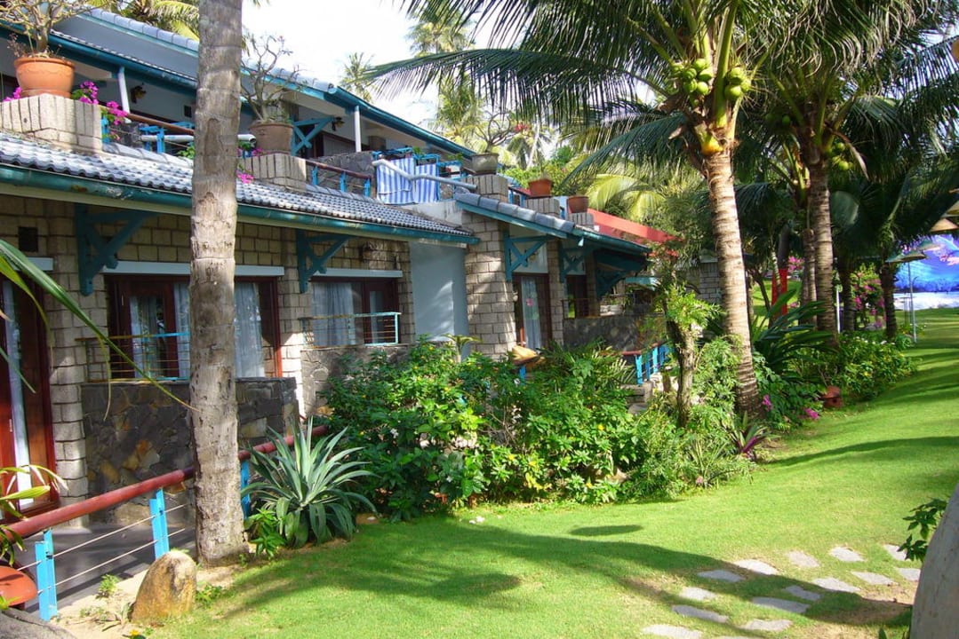 Ansicht der Zimmer vom Garten Hoang Ngoc Beach Resort