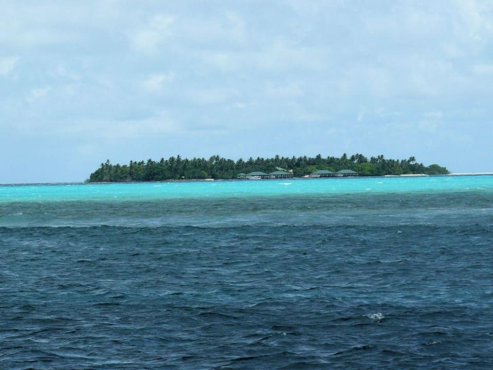 Embudu Embudu Village