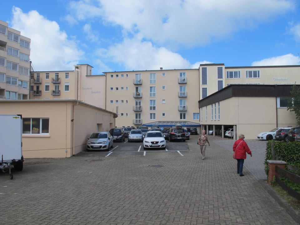 Hinterausgang, Parkplatz Strandhotel Georgshöhe