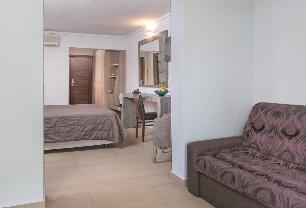 Zimmer Lagomandra Hotel & Spa