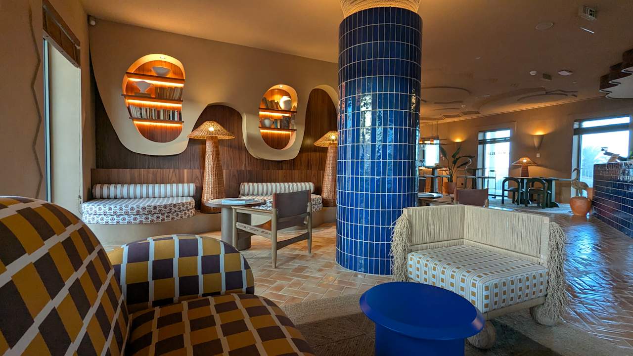 Lobby Amarello Hotel Praia Santo André, Tapestry Collection by Hilton