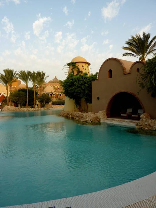 Pool bei Morgensonne Grand Makadi