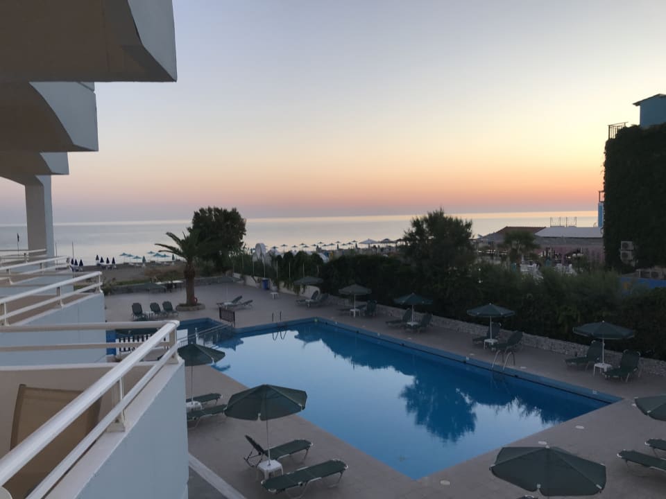 Pool Hotel Kathrin Beach