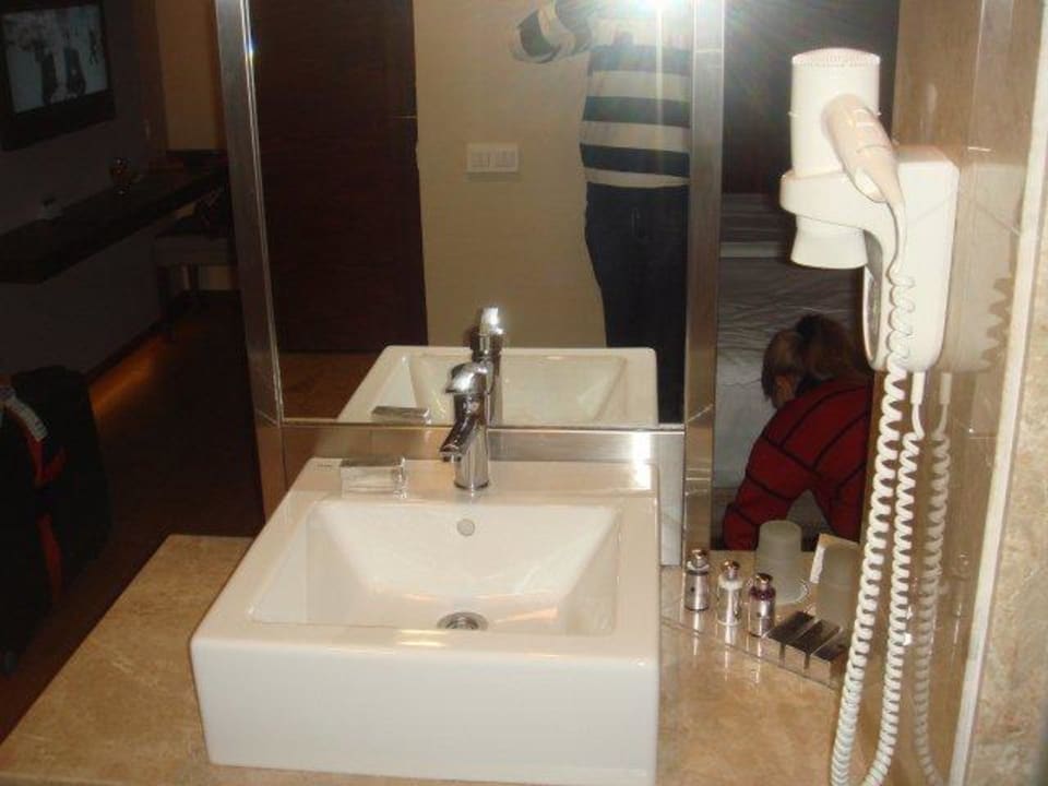 Waschbecken Commodore Elite Suites & Spa - Adults only