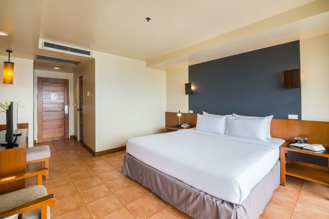 Zimmer Sunshine Hotel & Residences
