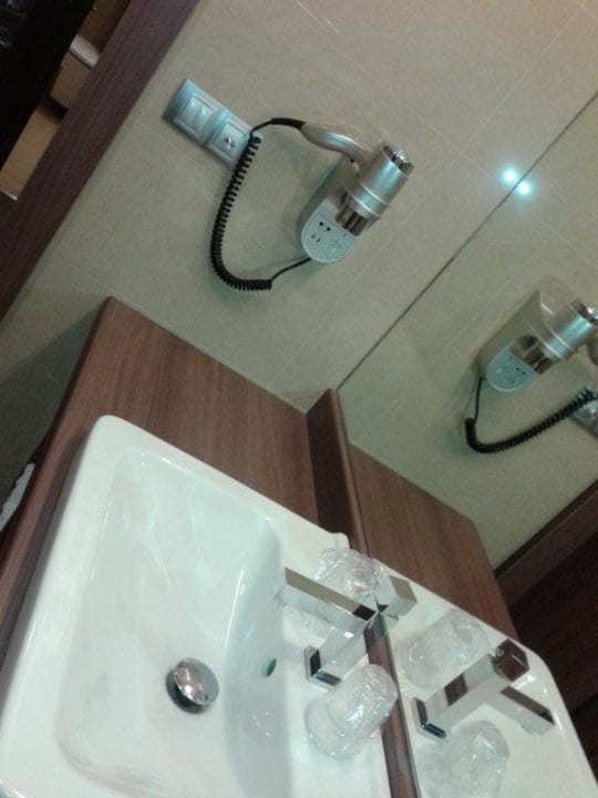 Bad im Doppelzimmer Hotel Budweis