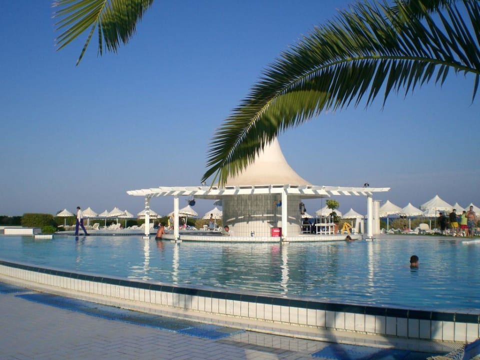 Poolbar Iberostar Waves Averroes