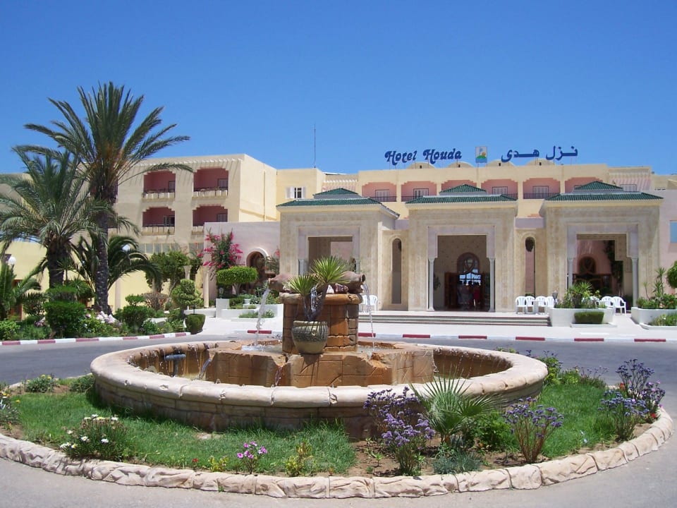 Eingang vom Hotel schön und sauber Houda Golf & Beach Club