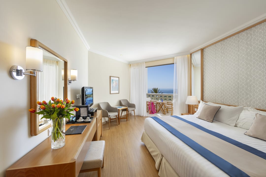 Zimmer Constantinou Bros Athena Beach Hotel