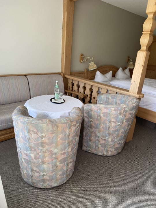 Zimmer Burghotel Am Hohen Bogen