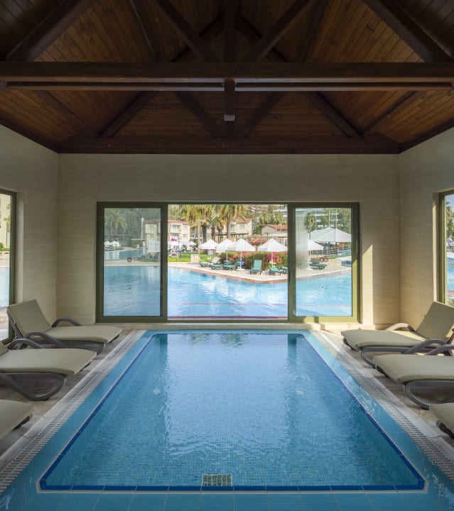 Pool Arum Barut Collection