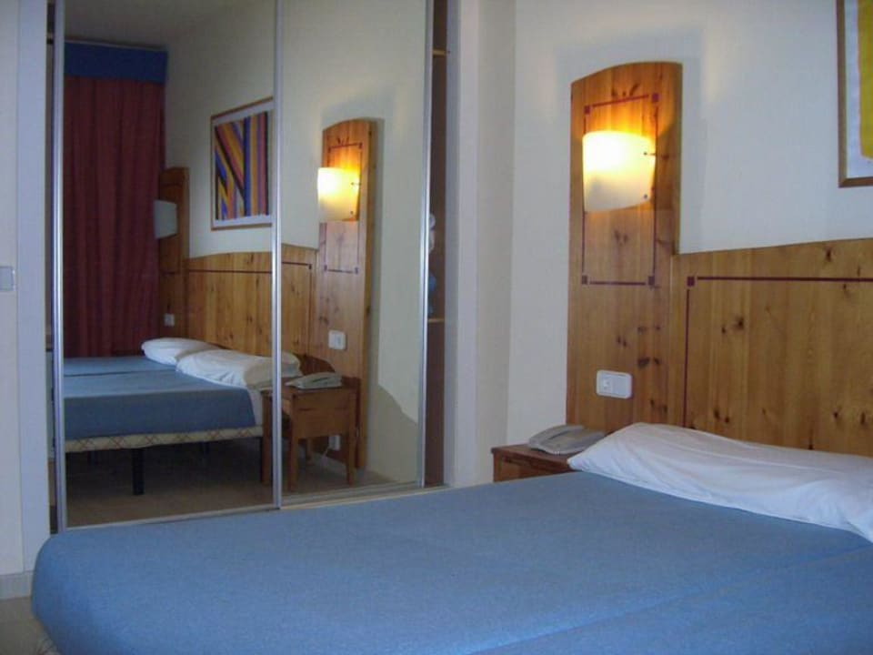 Schlafzimmer Hotel THB Tropical Island