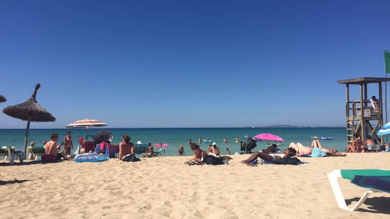 Wunderschöner Strand  Hotel Cosmopolitan