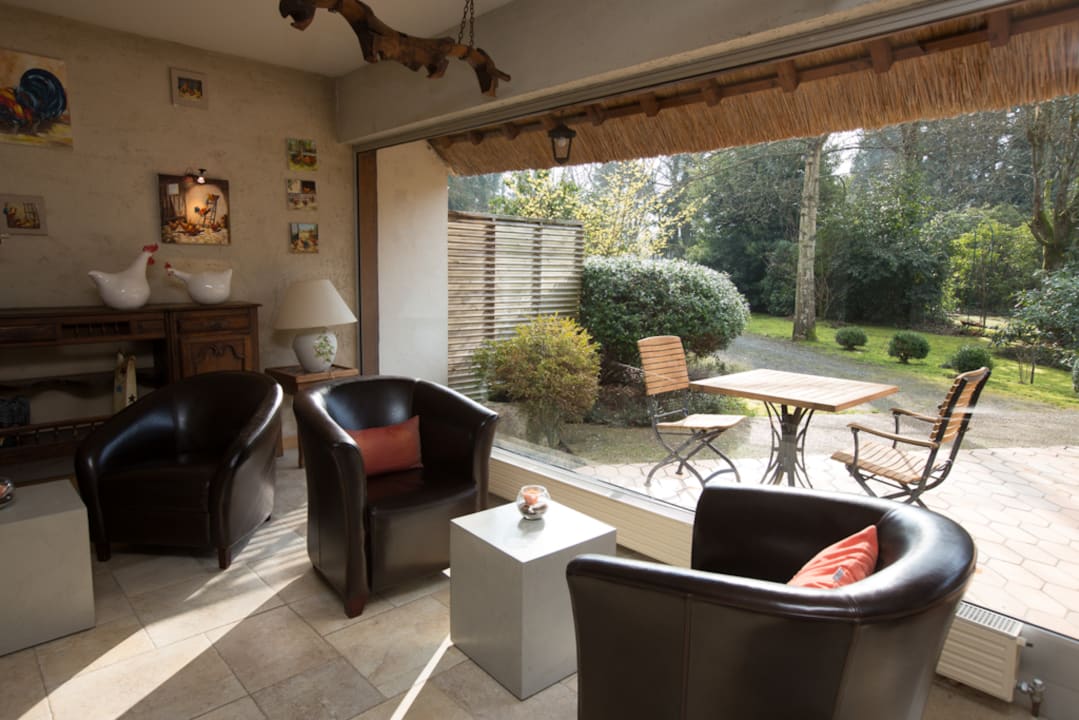 Lobby Hotel Le Petit Coq aux Champs