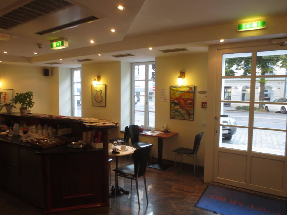 Cafe Mi.Ro Suite Hotel 900 m zur Oper