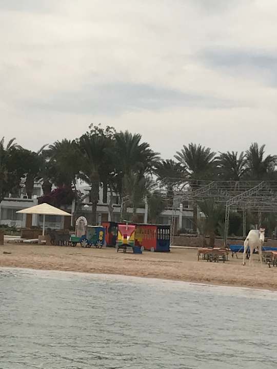 Strand Menaville Safaga