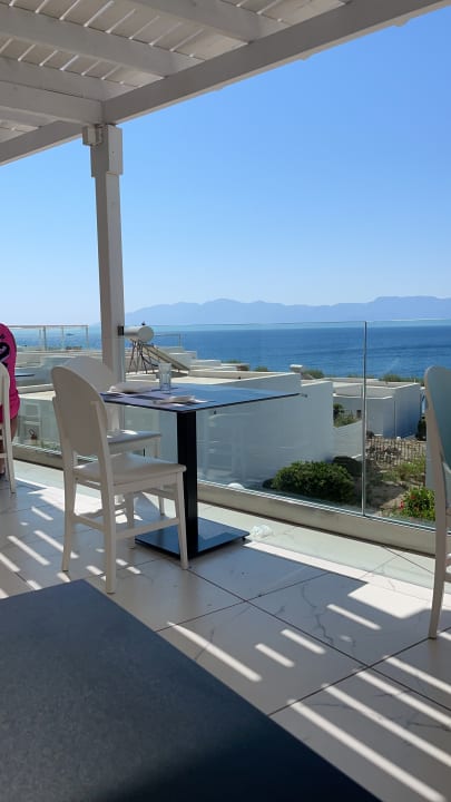 Gastro Dimitra Beach Hotel & Suites