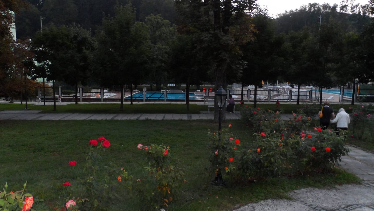 Вид на общий бассейн. Вход по карте отеля Grand Hotel Rogaška Komfort