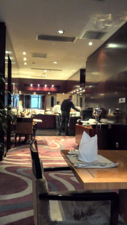 Frühstück 27.Stock Radisson Blu Hotel Shanghai Hong Quan
