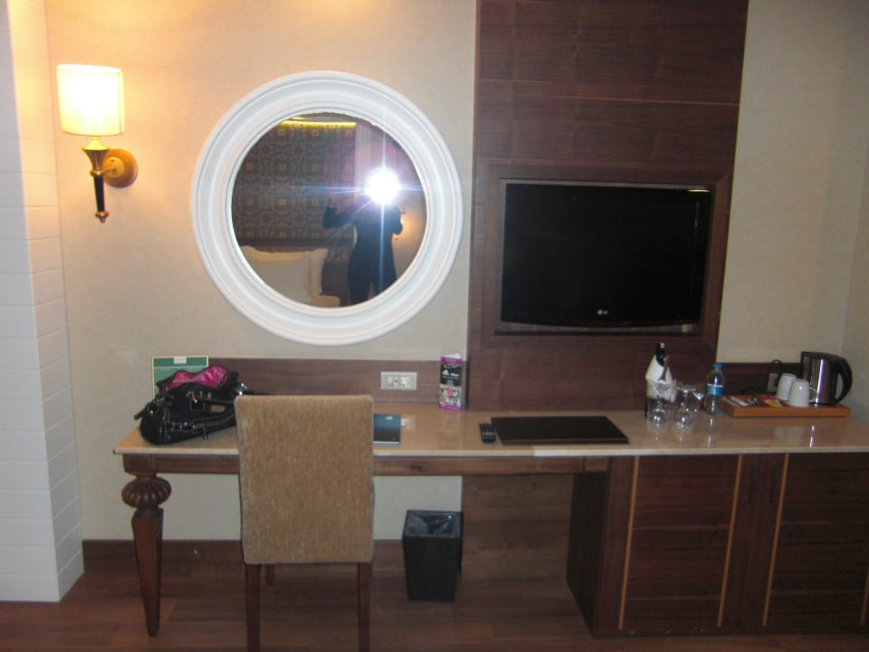 Minibar, TV Güral Premier Tekirova