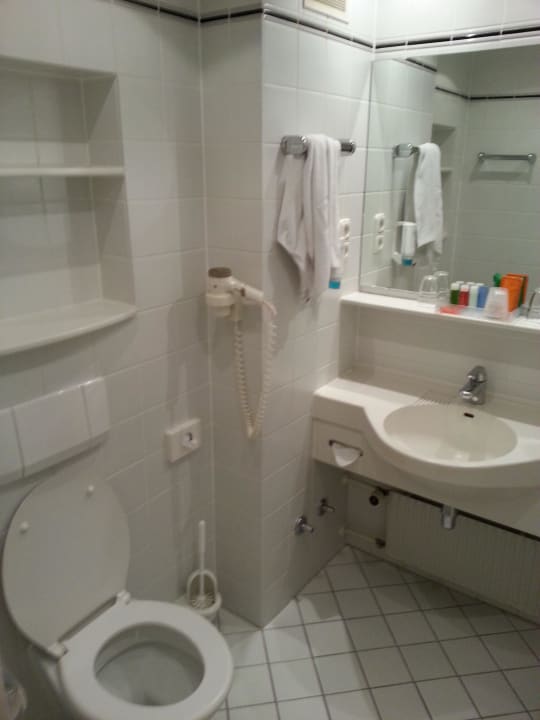 Badezimmer SCOTTY + PAUL Hotel Deggendorf