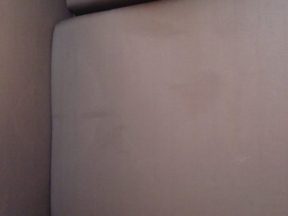 Couch Mira Meridia Beach Hotel