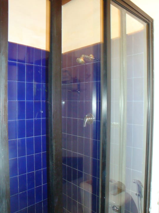 Dusche Earl’s Reef Beruwala