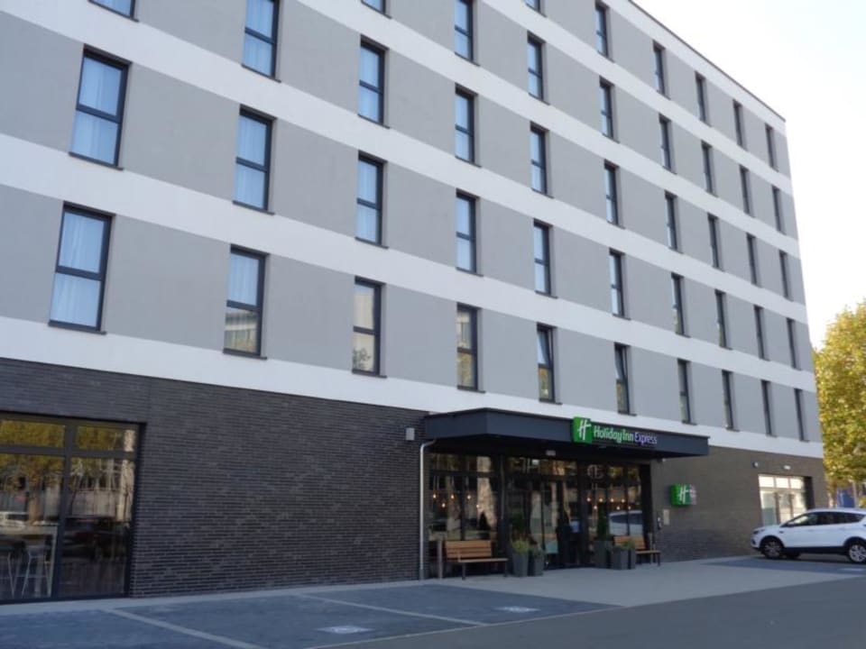Außenansicht Holiday Inn Express Frankfurt Airport - Raunheim by IHG