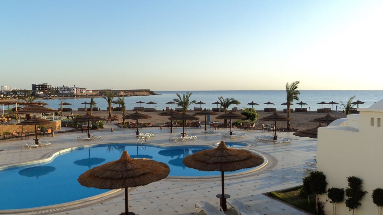 Morgens Coral Sun Beach