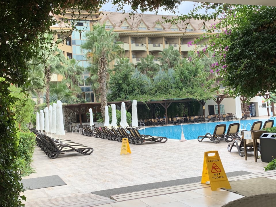 Pool Port Side Resort Hotel