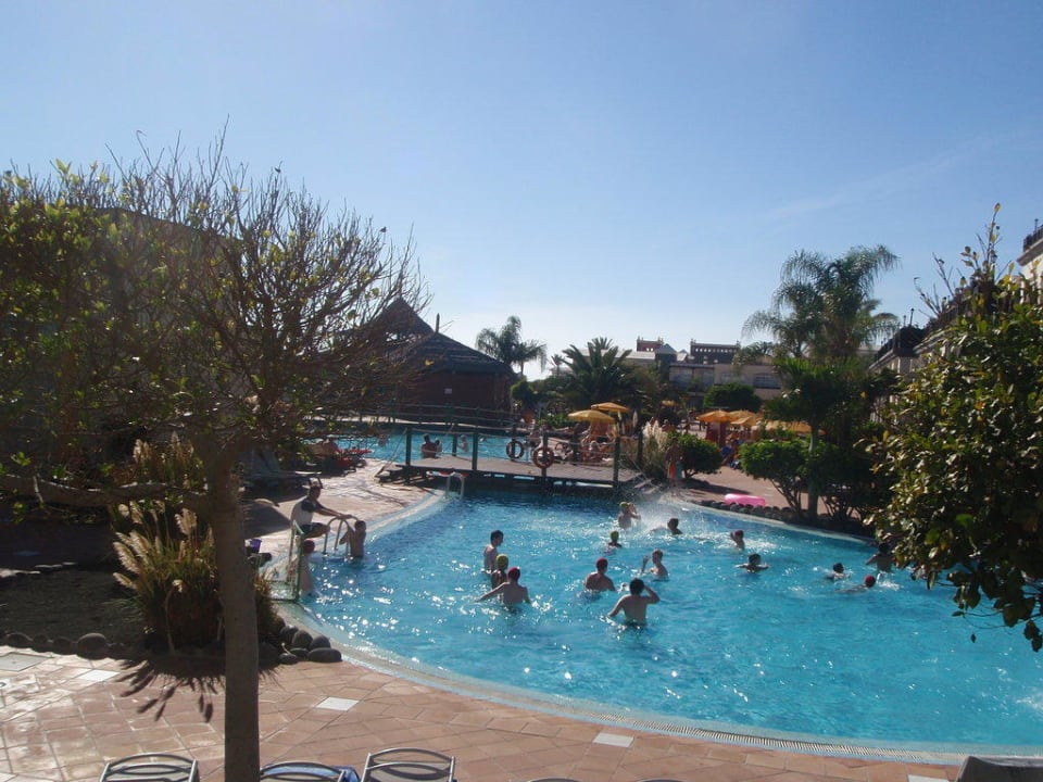 Pool mit Wasserball H10 Rubicón Horizons Collection