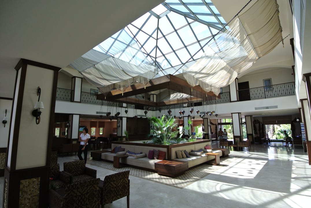 Die schöne Lobby TUI BLUE Palm Garden