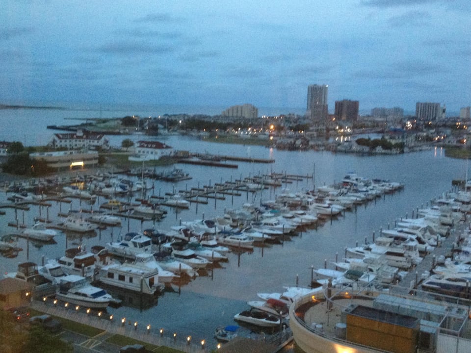 Ausblick Abend Golden Nugget Hotel Atlantic City
