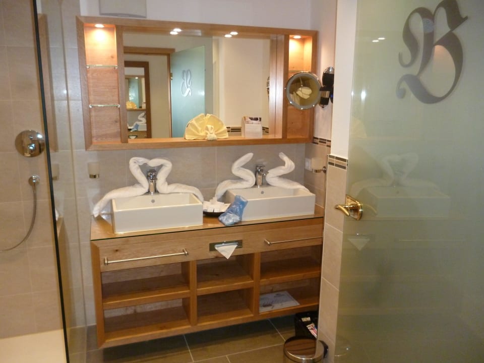 Blick ins Bad Parkhotel Burgmühle