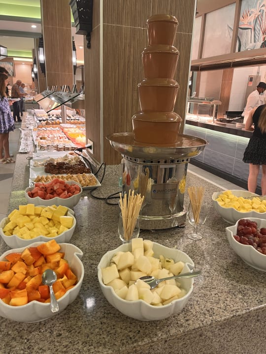 Gastro Hotel Riu Karamboa