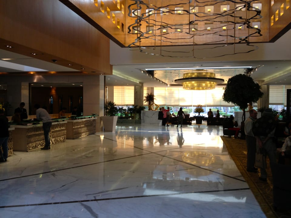 Lobby Hotel The Grand New Delhi