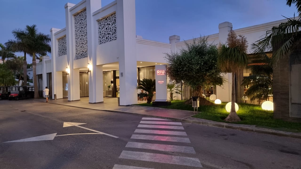 Außenansicht Hotel Riu Chiclana