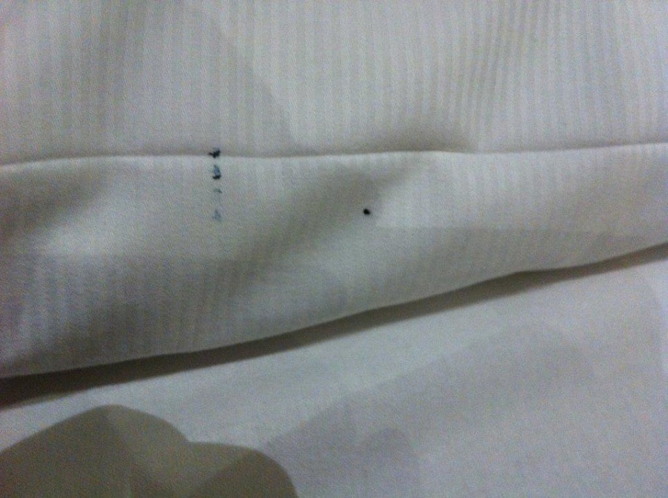 Bettdecke Hotel Domicil Hamburg by Golden Tulip