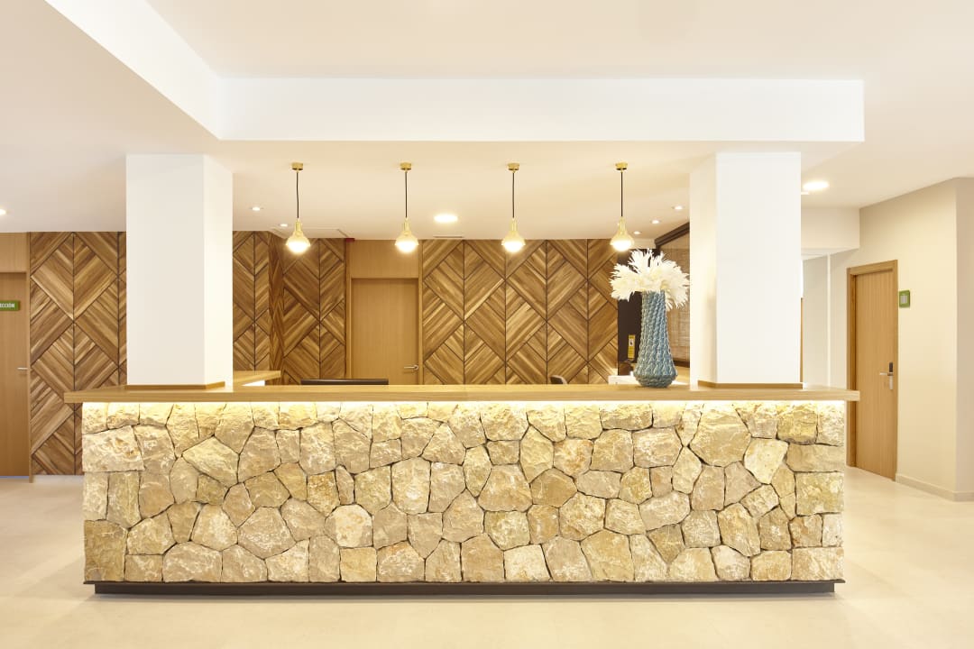 Lobby Universal Hotel Castell Royal