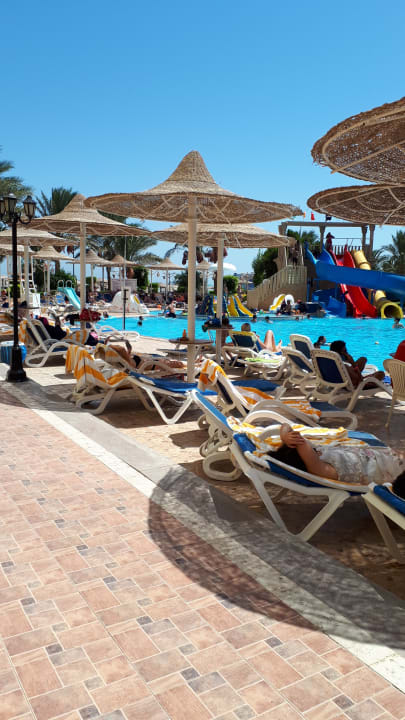 Pool AMC Royal Hotel & SPA