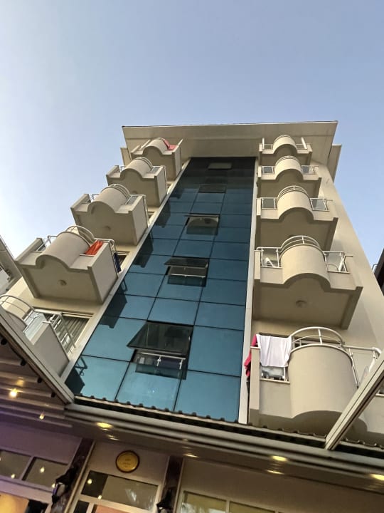 Außenansicht Kleopatra Celine Hotel