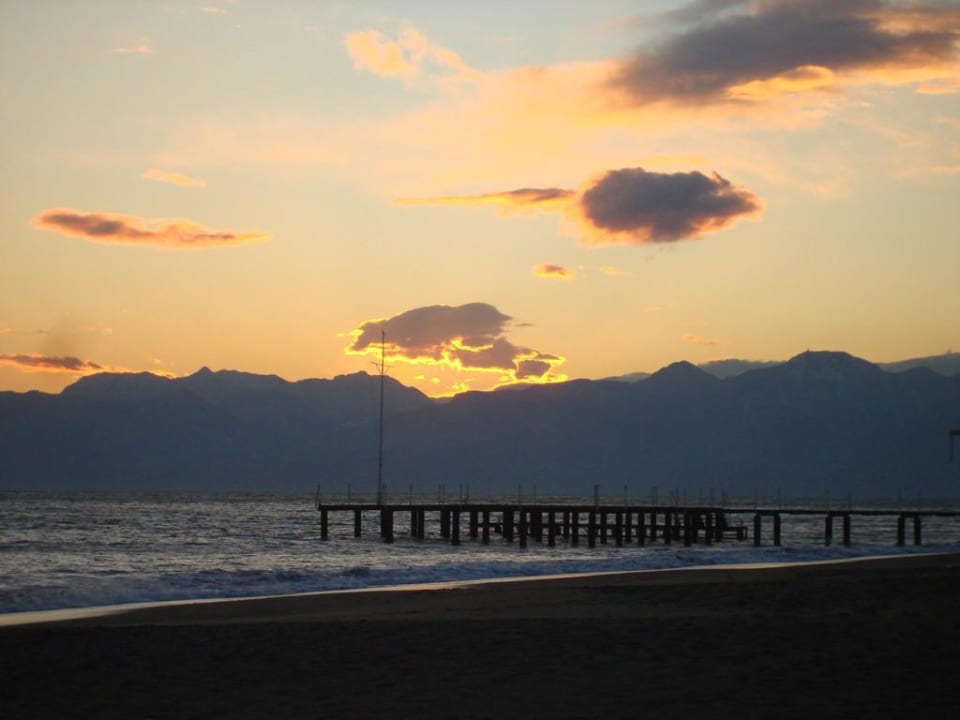 Sonnenuntergang Royal Wings Hotel