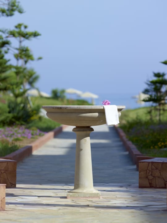 Gartenanlage Orpheas Resort - Adults Only