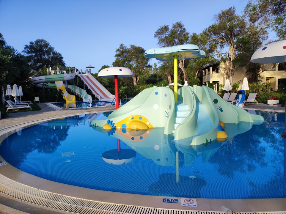 Pool Sentido Apollo Palace