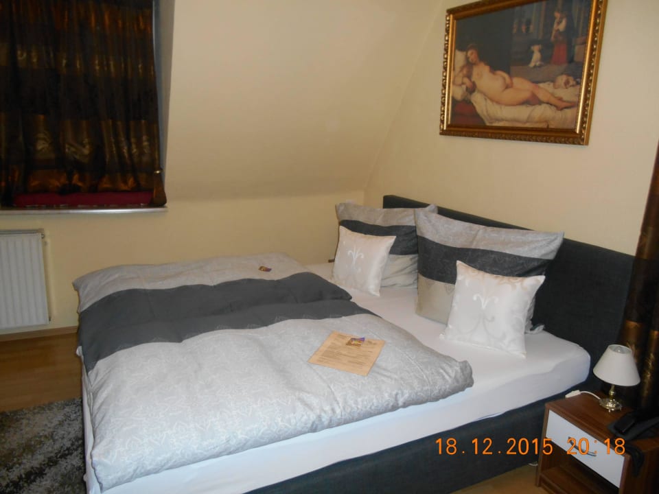 Bett Gasthof Adler Untertürkheim