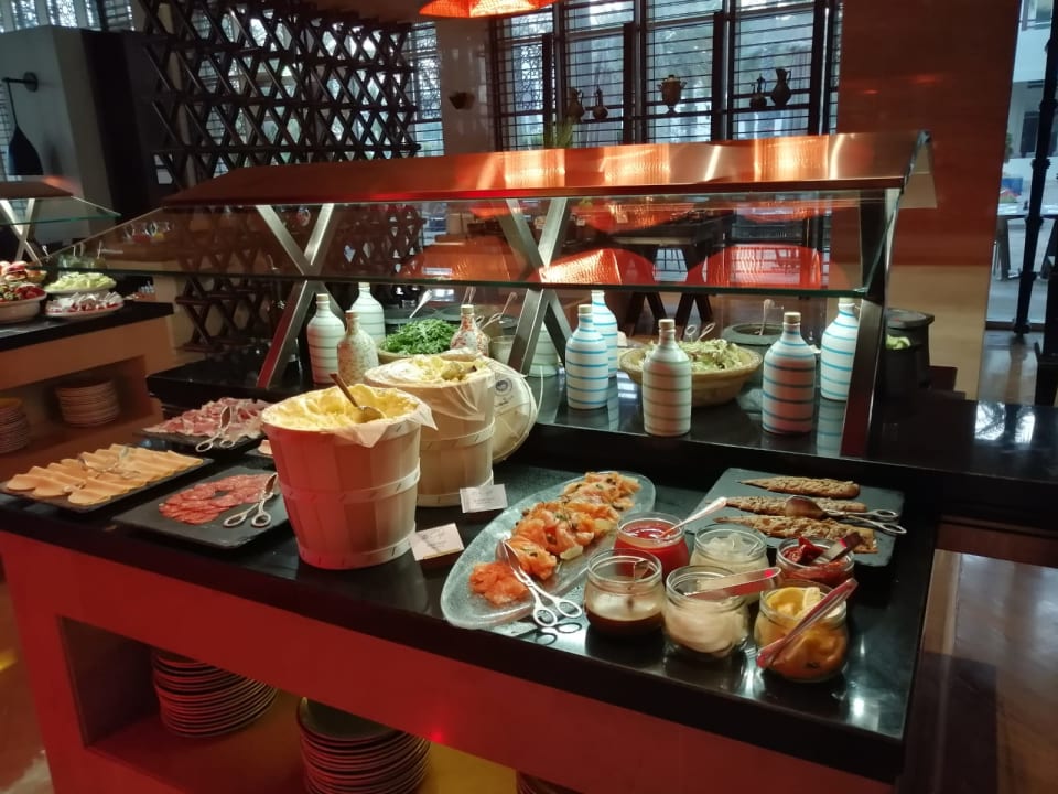 Gastro Park Hyatt Abu Dhabi Hotel and Villas