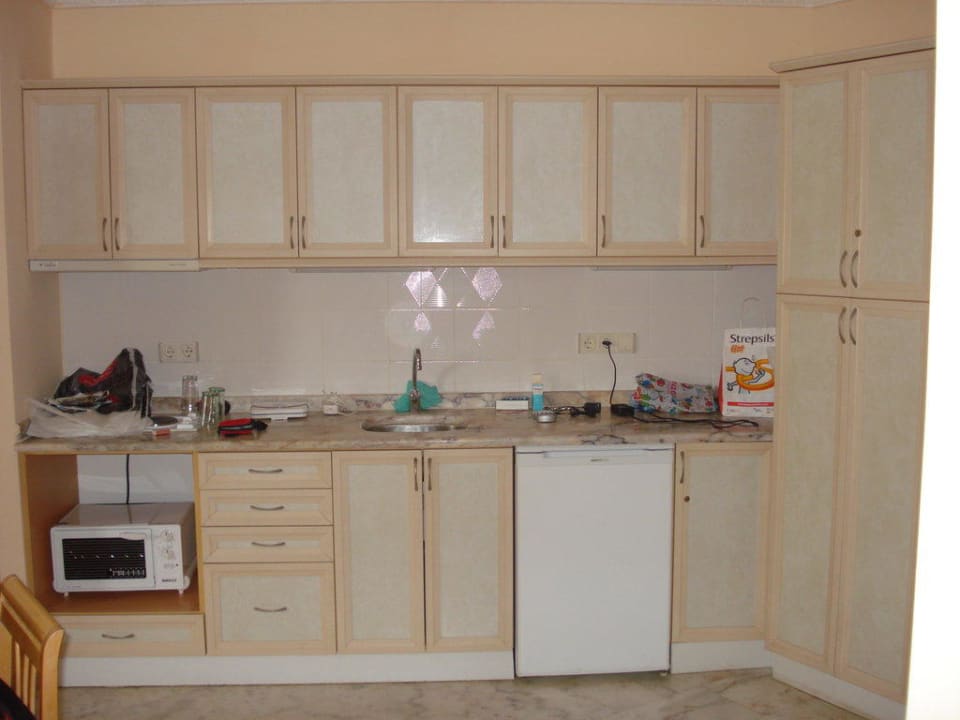 Küchenzeile und Flur Hotel Club Paradiso