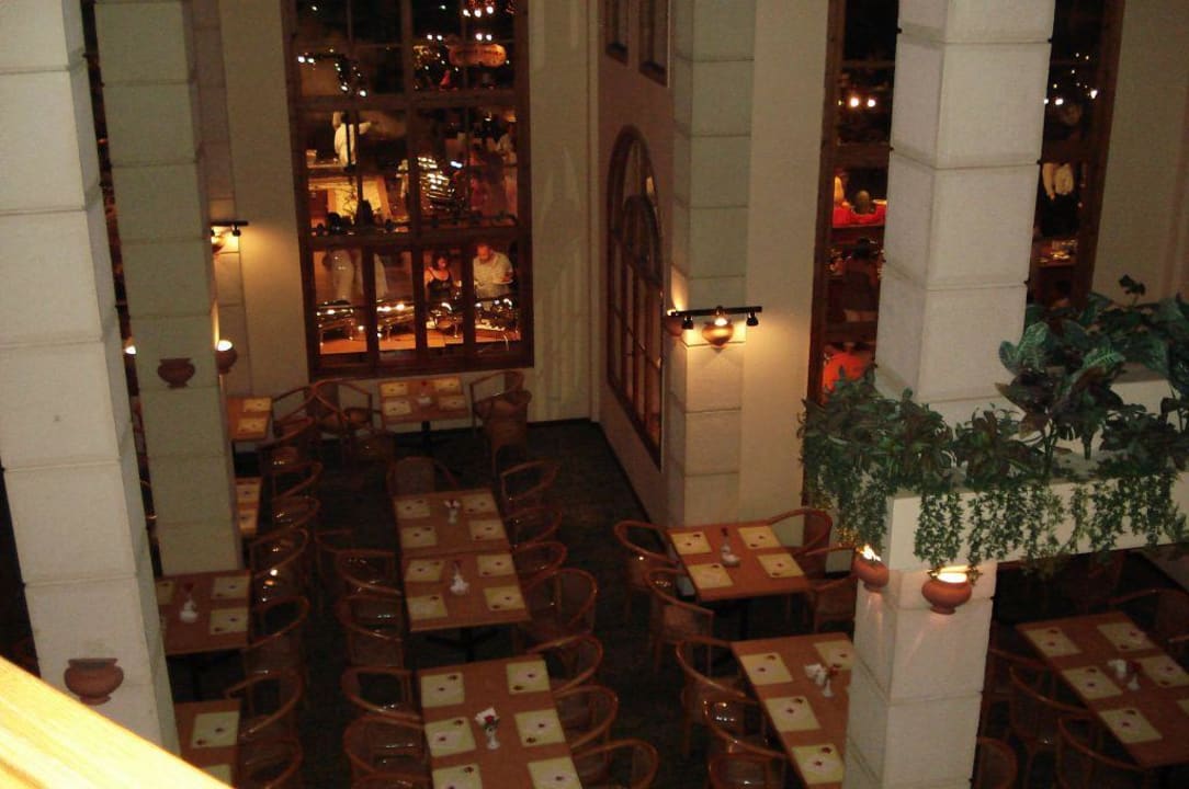 Blick aus der Lobby ins Restaurant Sentido Akassia Beach