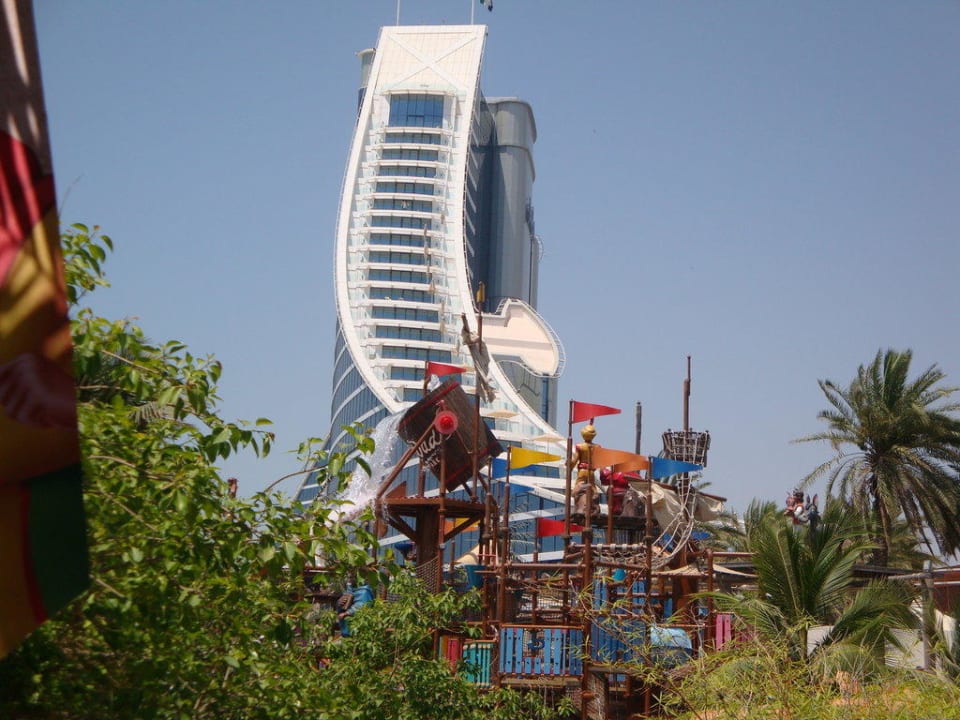 Ausblick vom Wald Wadi Park Jumeirah Beach Hotel