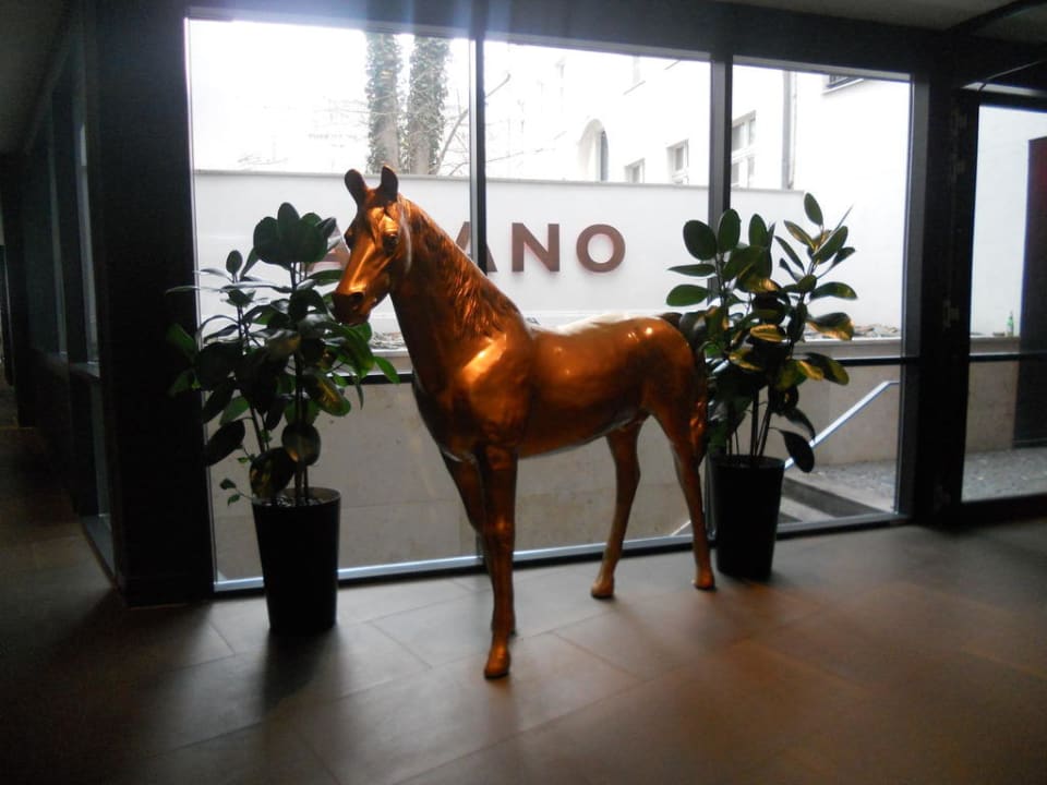 Neben der Rezeption Hotel AMANO